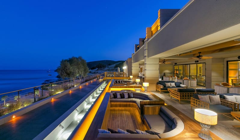 CARESSE HOTEL - GLASS RESTAURANT EXTERIOR